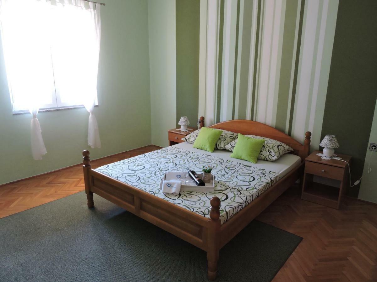 Apartments Perla Biograd Na Moru Buitenkant foto