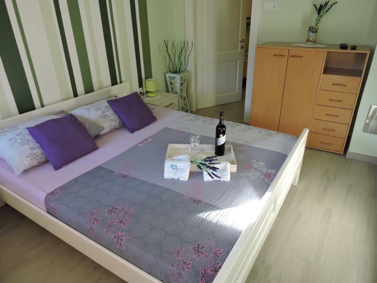 Apartments Perla Biograd Na Moru Buitenkant foto
